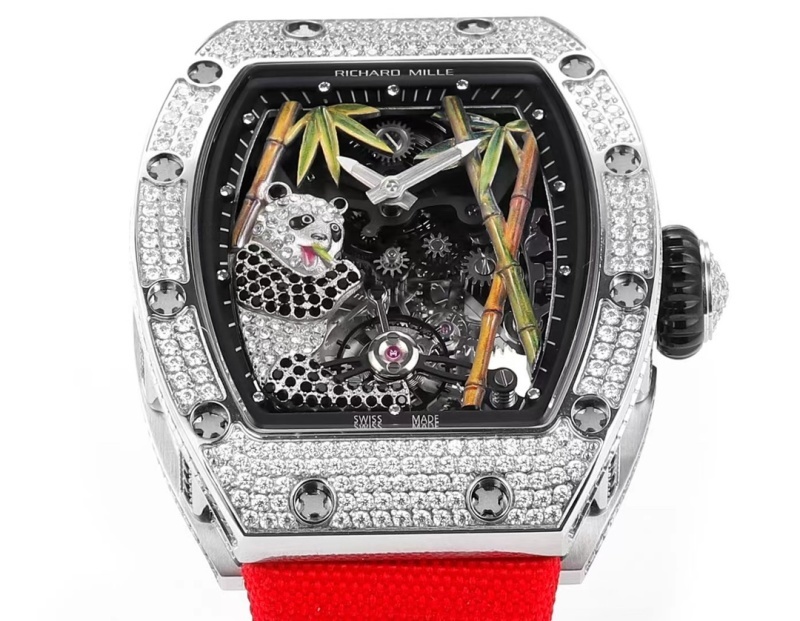 Watch0782