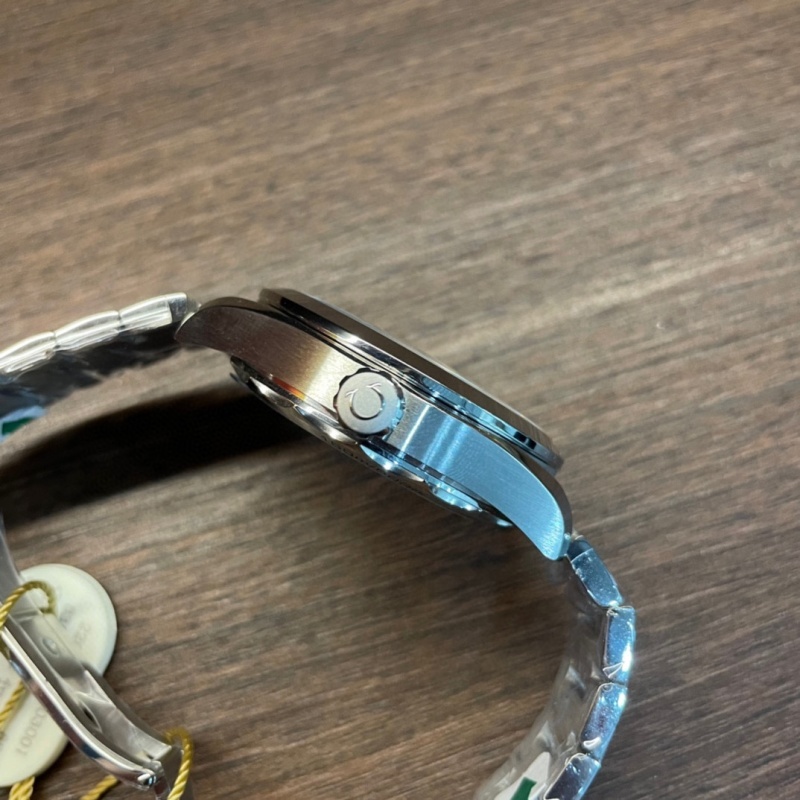 Watch0052
