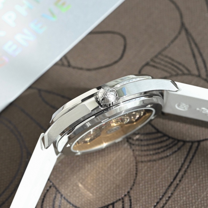 Watch0570