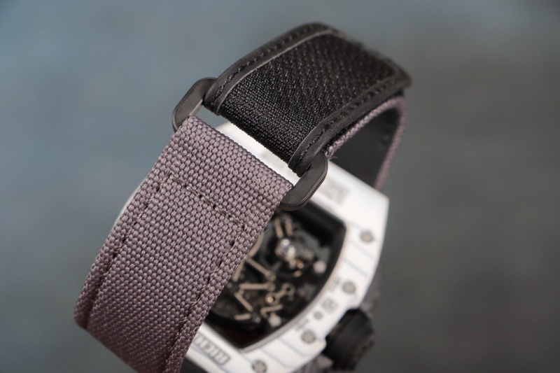Watch0135