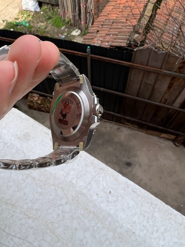 Watch0654