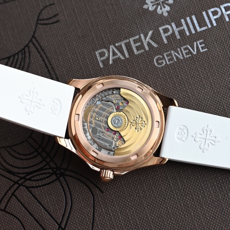 Watch0572