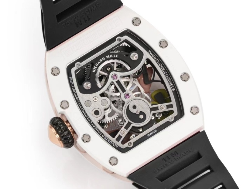 Watch0700