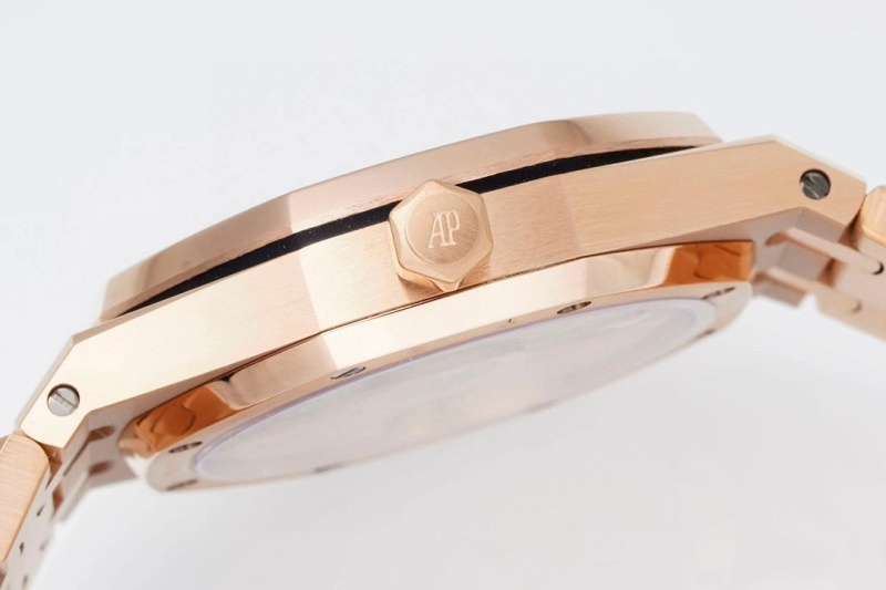 Watch0385