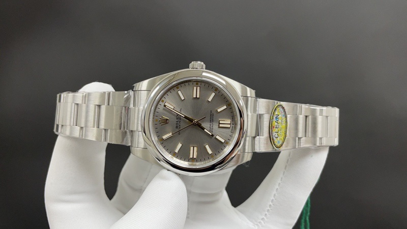 Watch0765