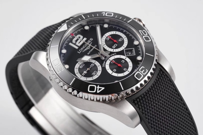 Watch0352