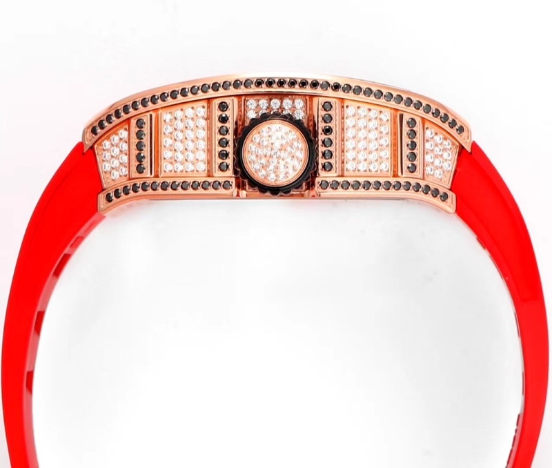 Watch0785