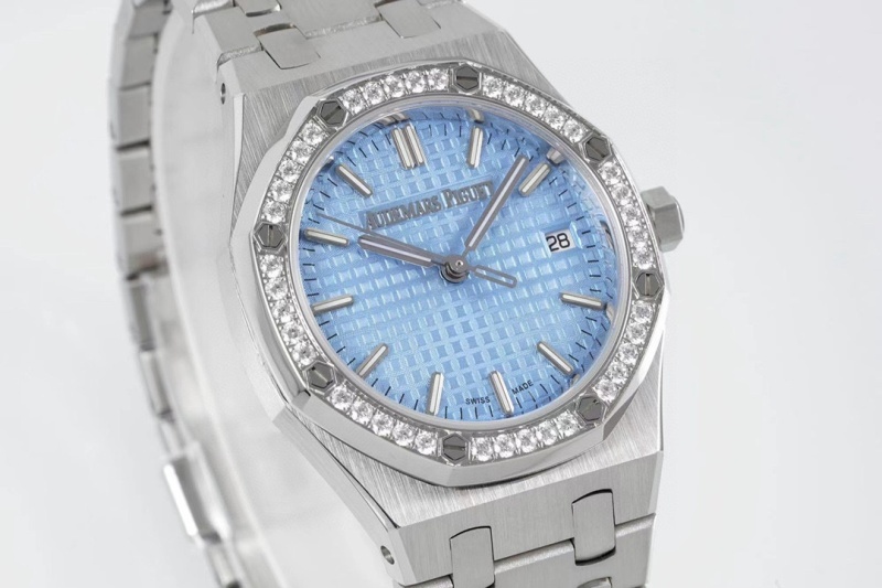 Watch0386
