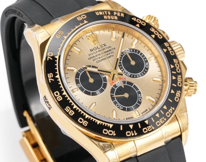 Watch0733