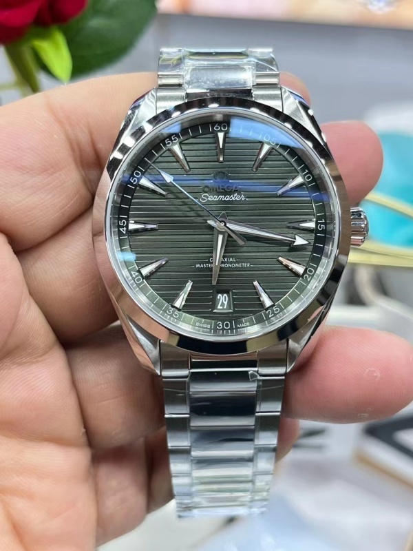 Watch0425