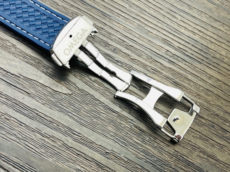Watch0182
