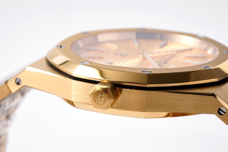 Watch0058