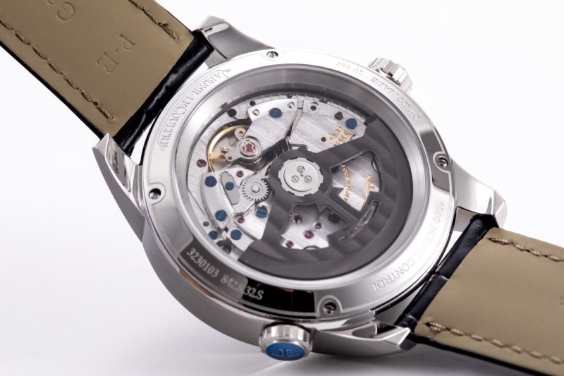 Watch0536