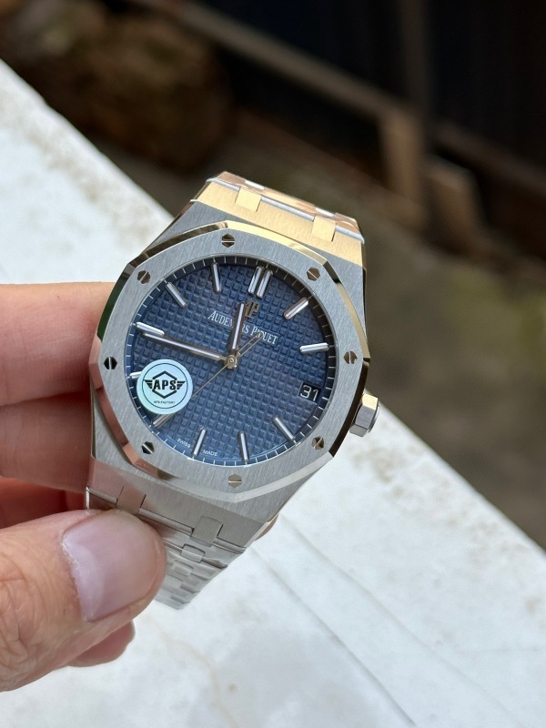 Watch0186