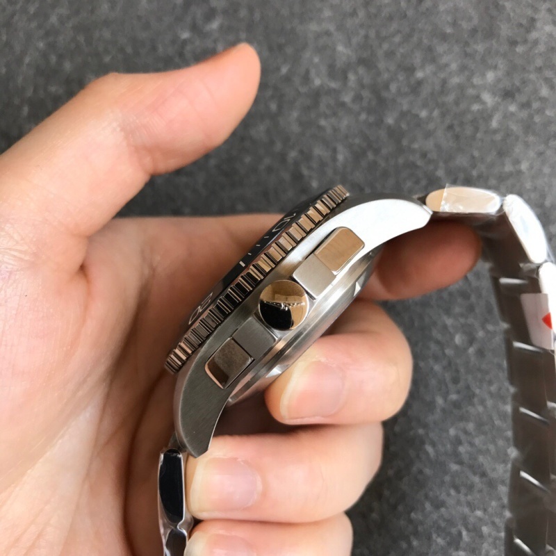 Watch0349