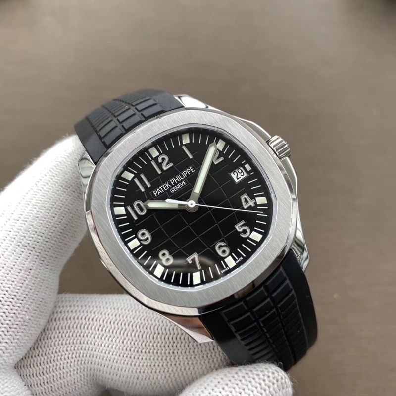 Watch0296