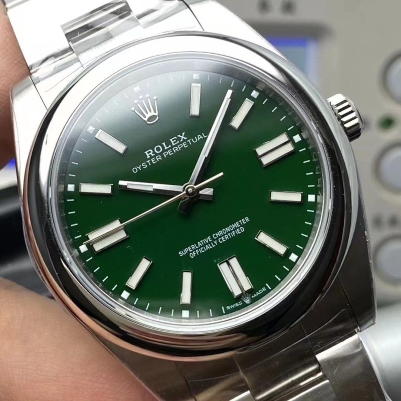 Watch0759