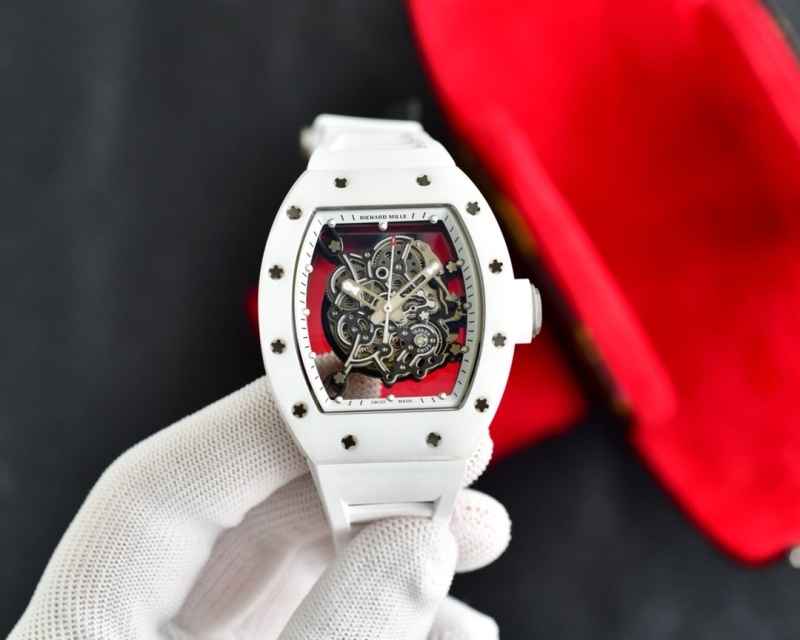 Watch0255