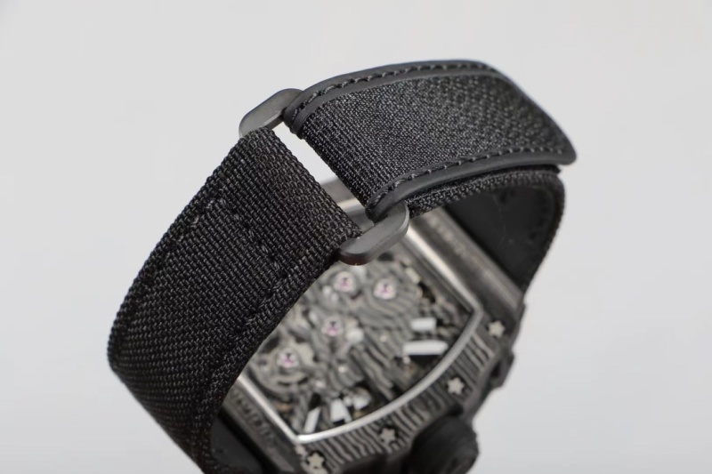 Watch0035