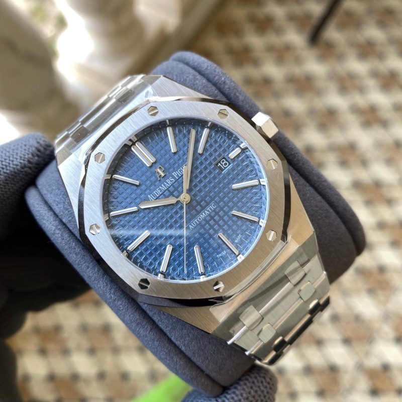 Watch0012