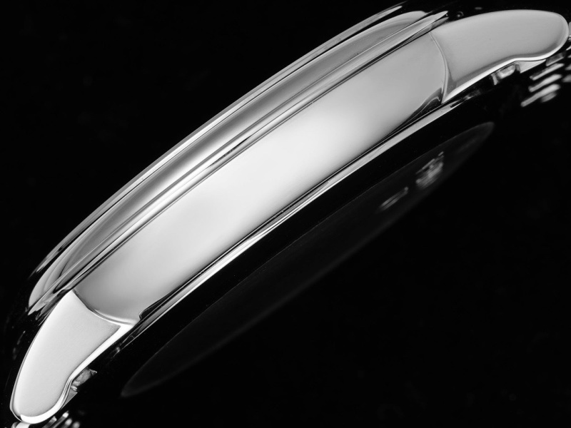 Watch0749