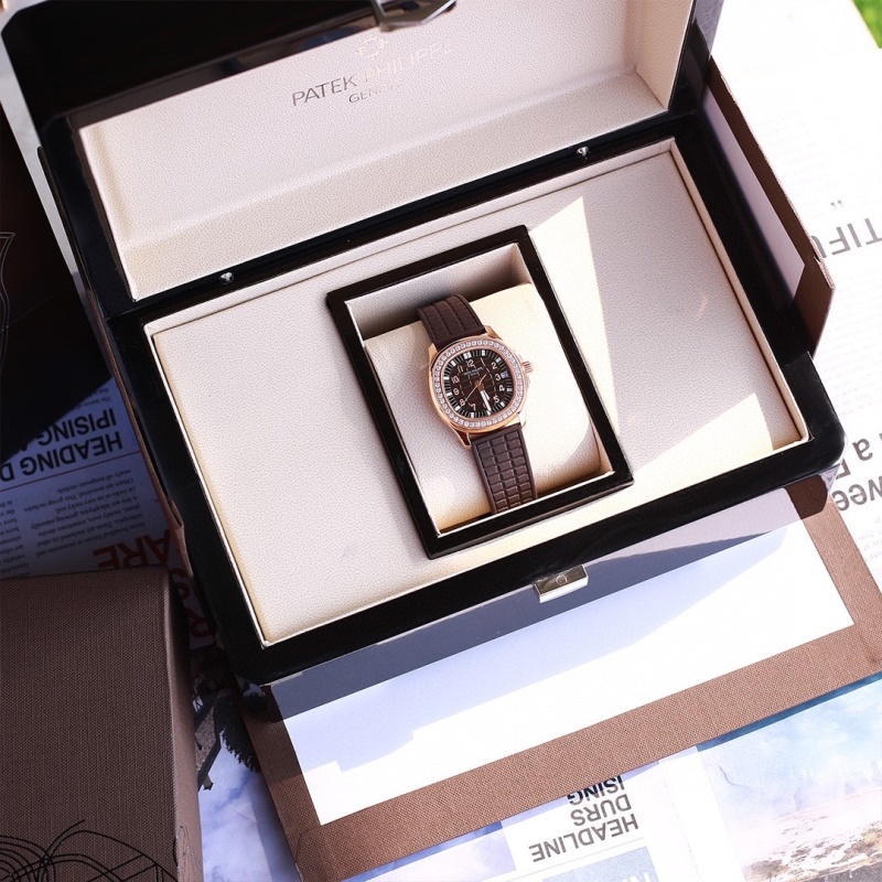 Watch0579