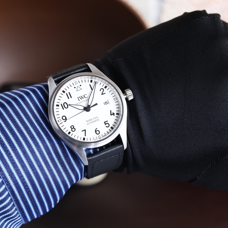 Watch0380