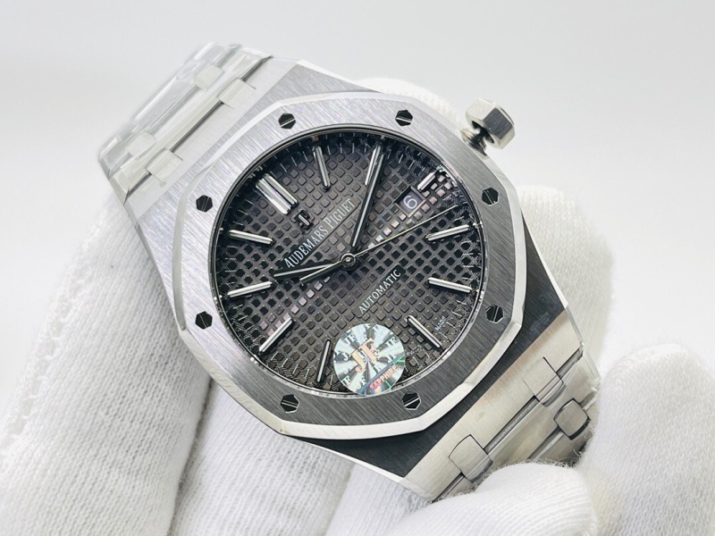Watch0050