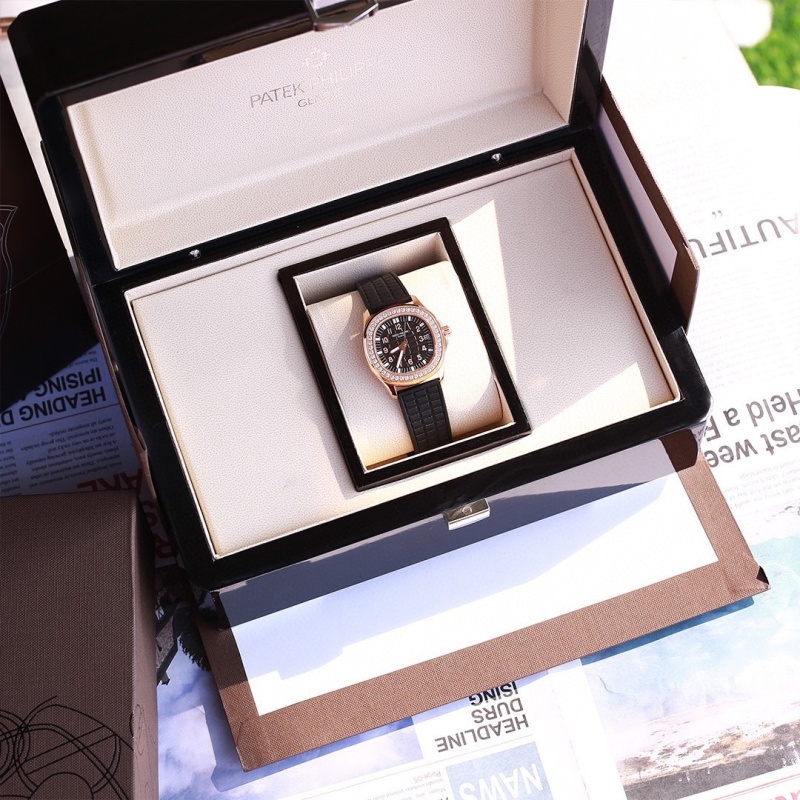Watch0580