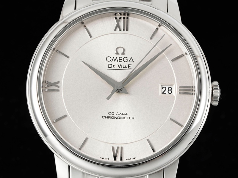 Watch0750