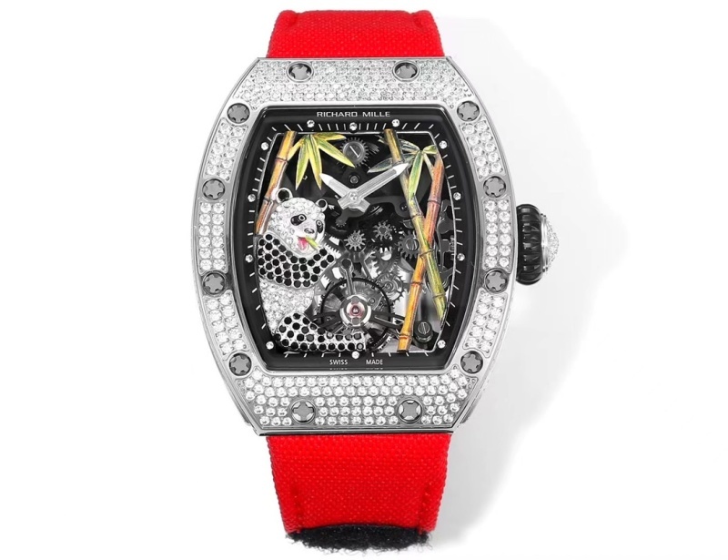Watch0782