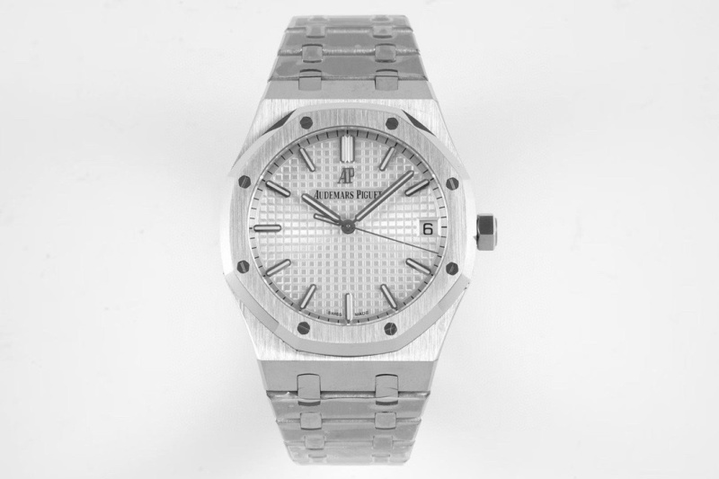 Watch0661