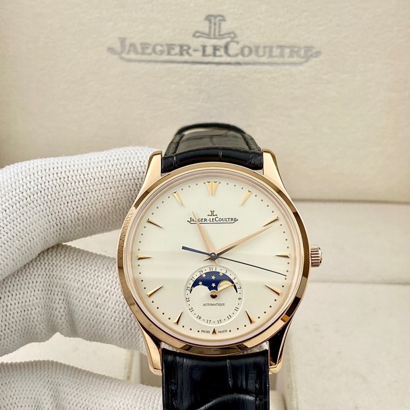 Watch0435