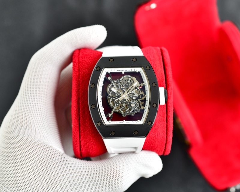 Watch0257