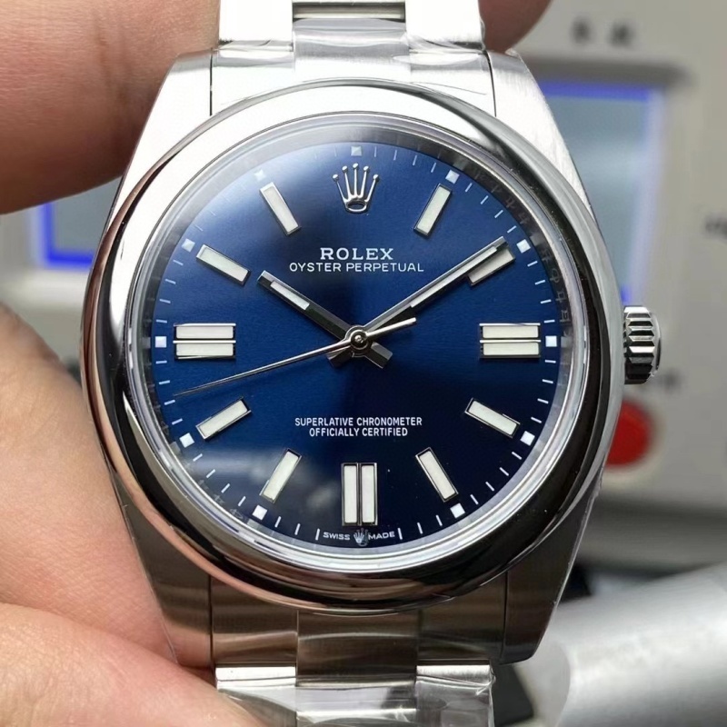 Watch0761