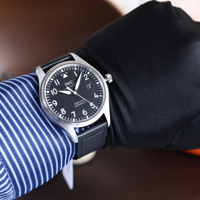 Watch0383