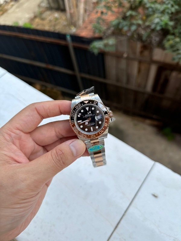 Watch0196