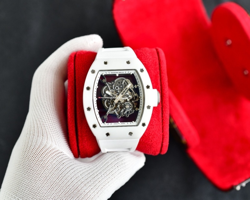 Watch0255