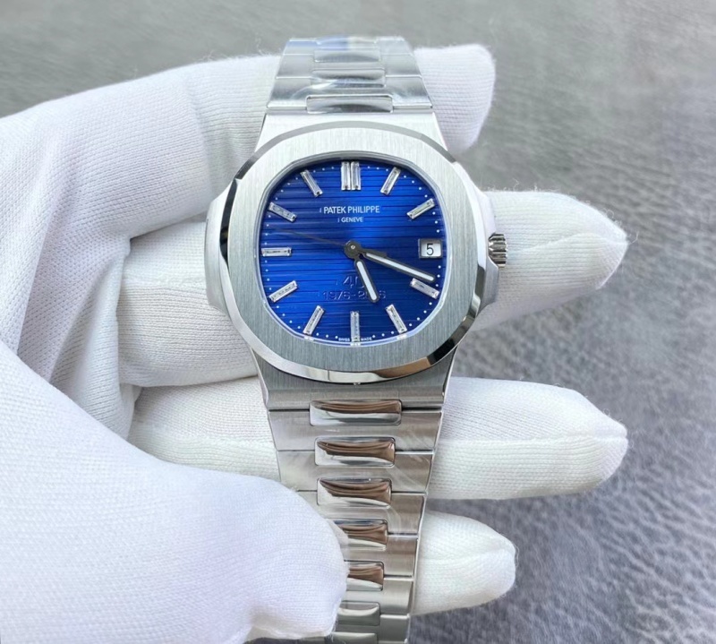 Watch0355