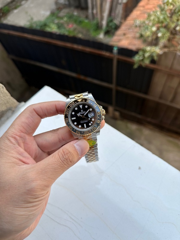 Watch0184