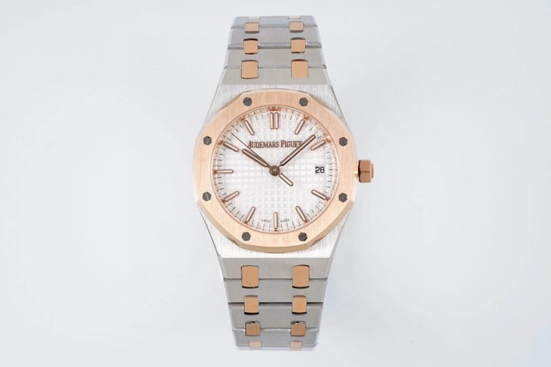 Watch0384