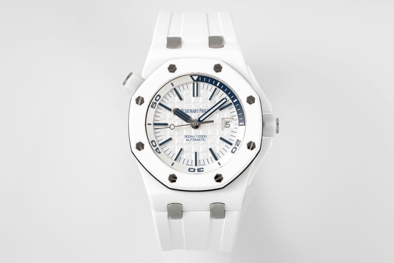 Watch0537