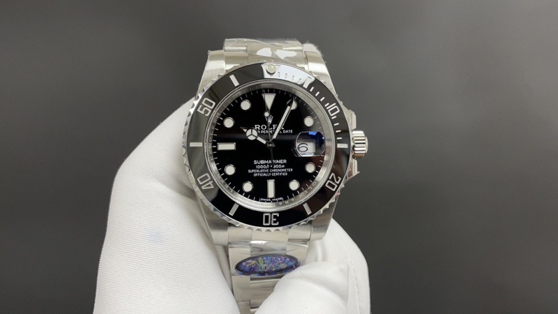 Watch0100