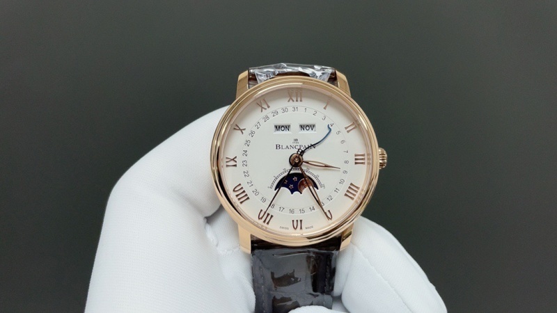 Watch0590