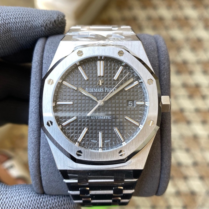 Watch0011