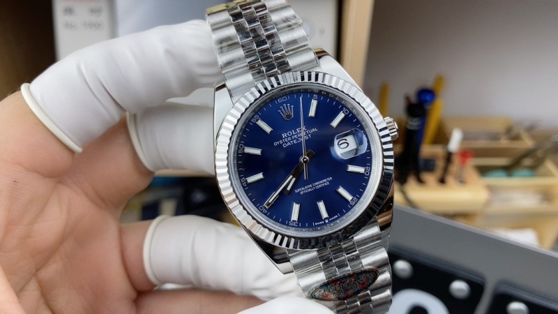 Watch0215
