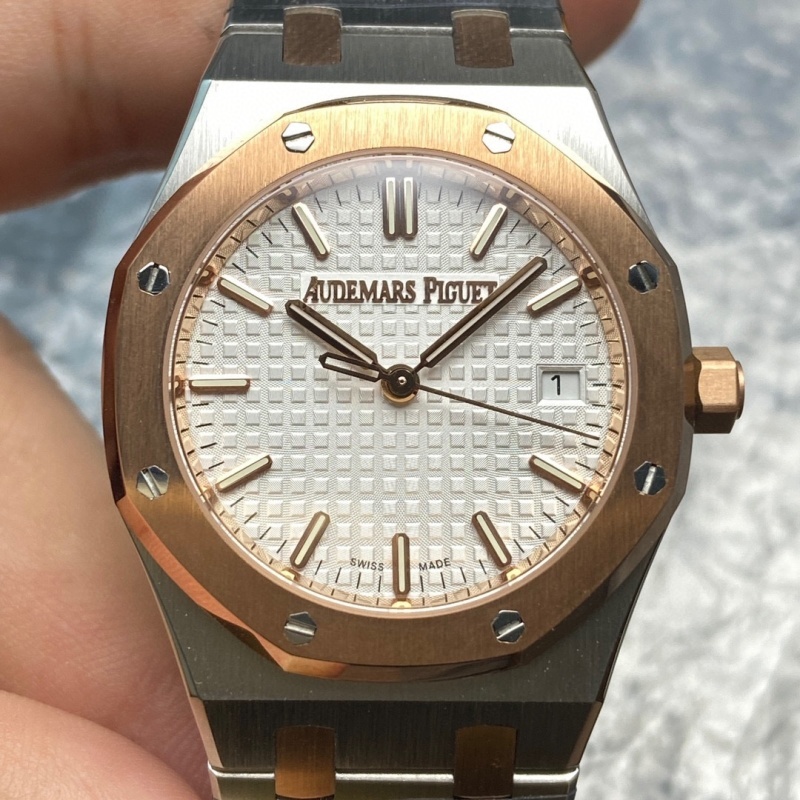 Watch0131