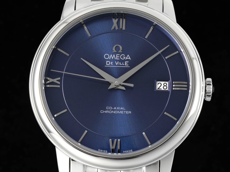 Watch0749