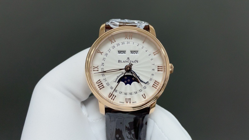 Watch0587