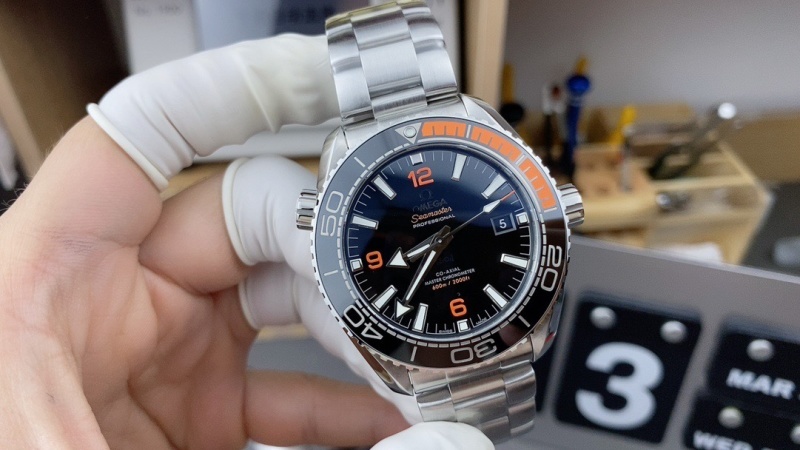 Watch0206